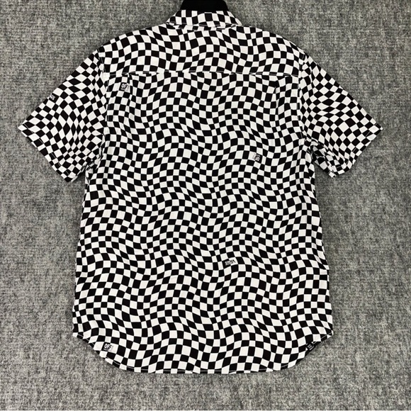 Men's Vans Off The Wall Black and White Checkered Shirt sz Large NWT - Picture 2 of 4